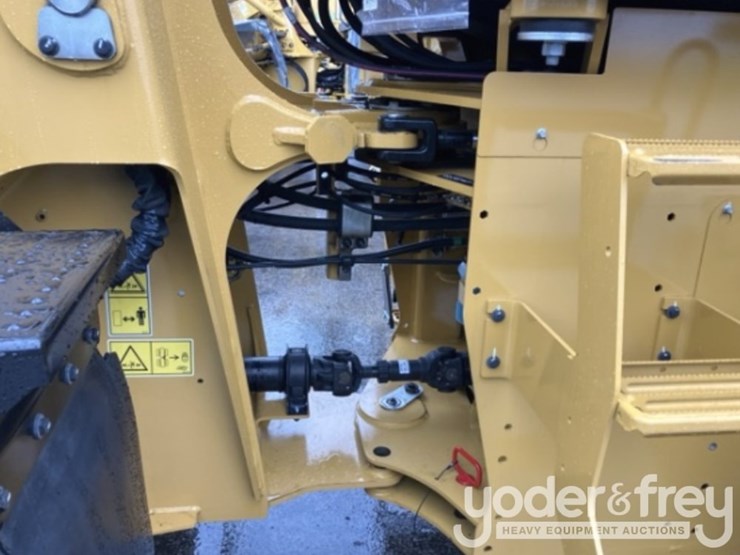 2021-caterpillar-910-image-7