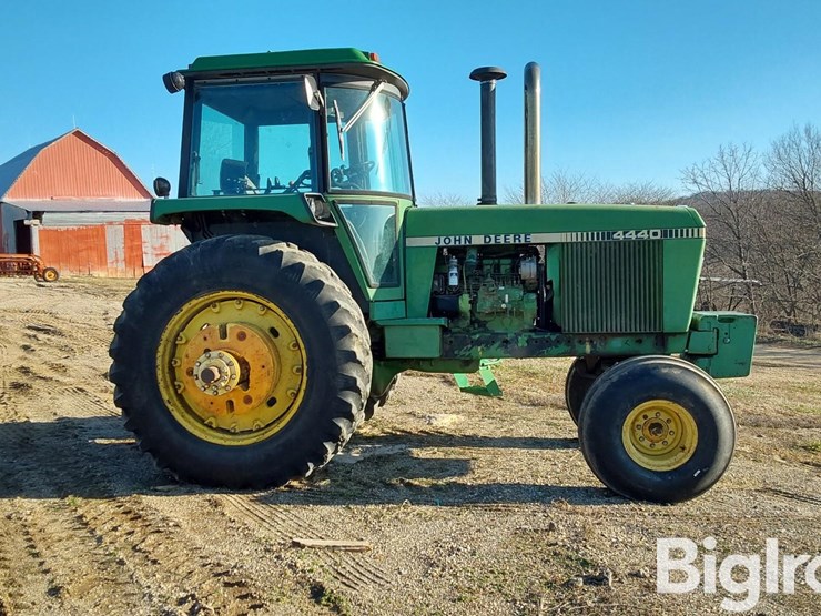 1981-john-deere-4440-image-4