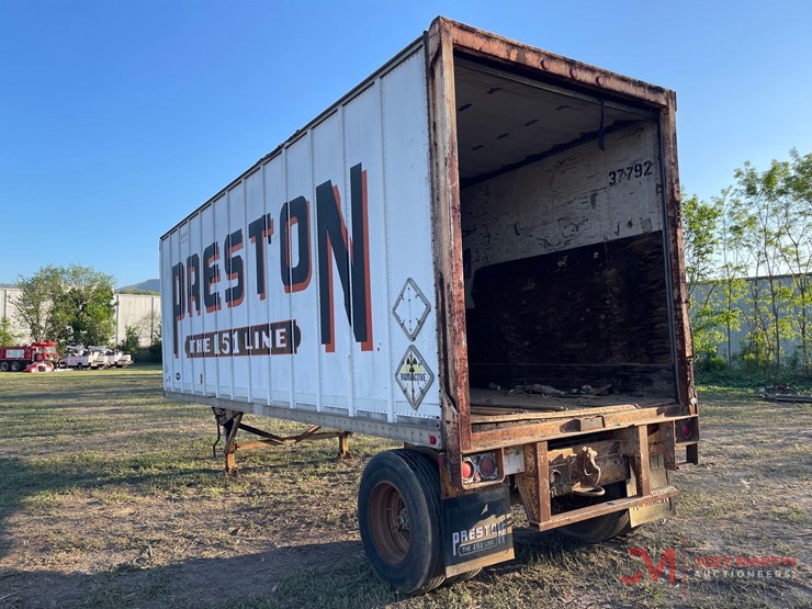 1992-strick-trailer-image-4