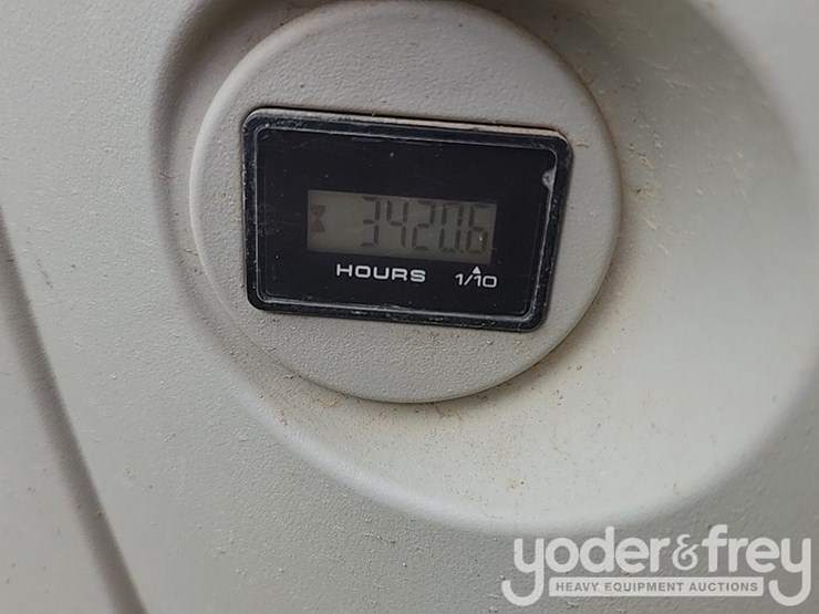 2016-kobelco-sk85cs-3e-image-39