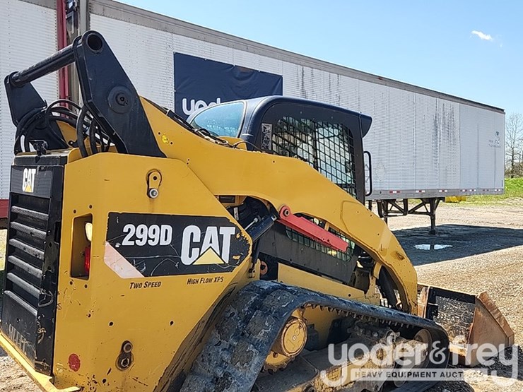 2012-caterpillar-299d-image-13