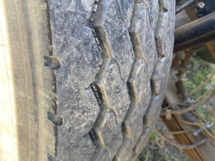 1992-mack-rb690s-image-7