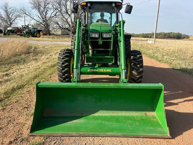 john-deere-6115d-image-7