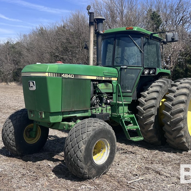 1982 JOHN DEERE 4840