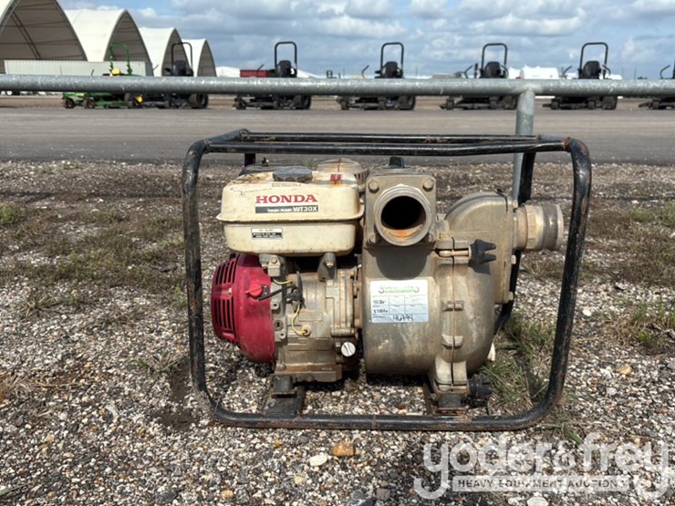 2014-honda-wt30x-image-8