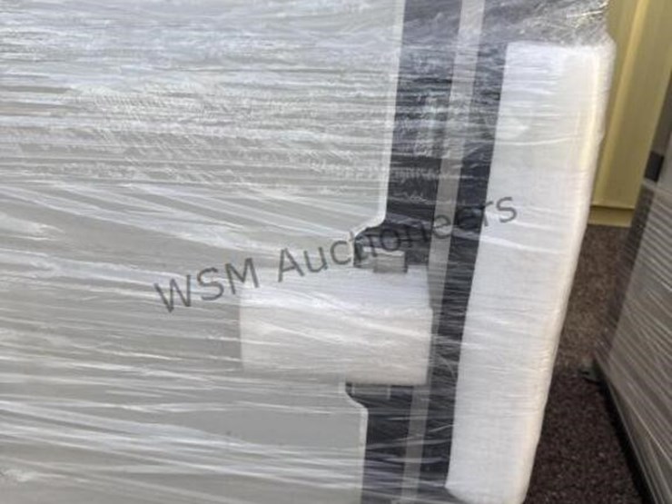 mobile-toilet-unit-image-7