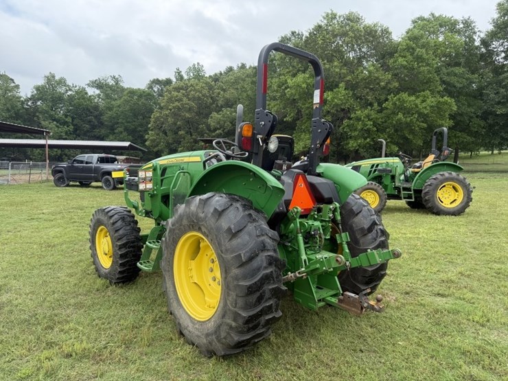 2020-john-deere-5075e-image-7