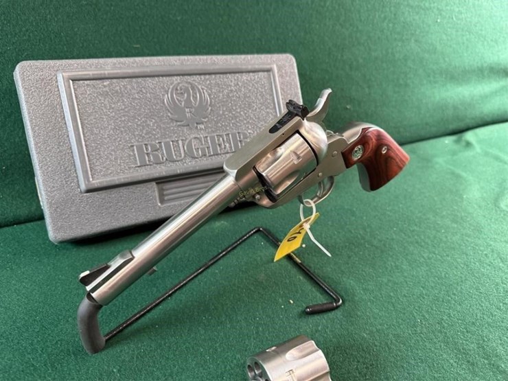 ruger-new-model-blackhawk-357-mag-revolver-image-9