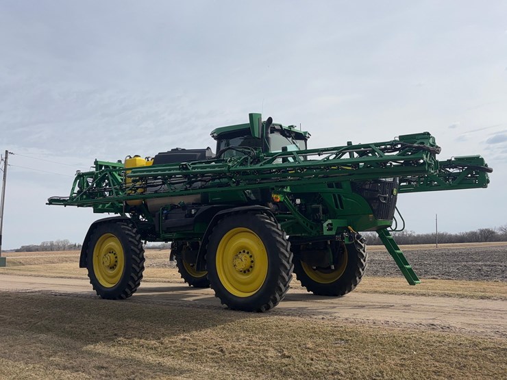 2024-john-deere-612r-image-2