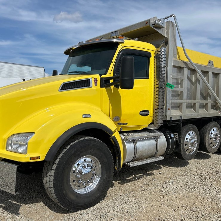 2019 KENWORTH T880