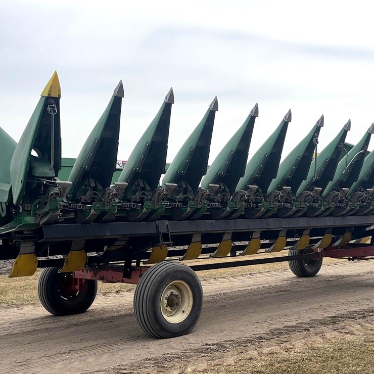 2022 JOHN DEERE C12R