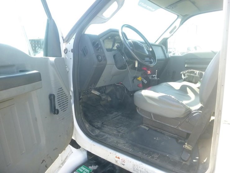 2015-ford-f750-image-13