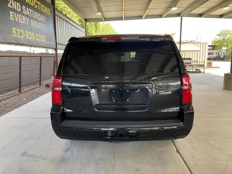 2019-chevrolet-tahoe-image-6