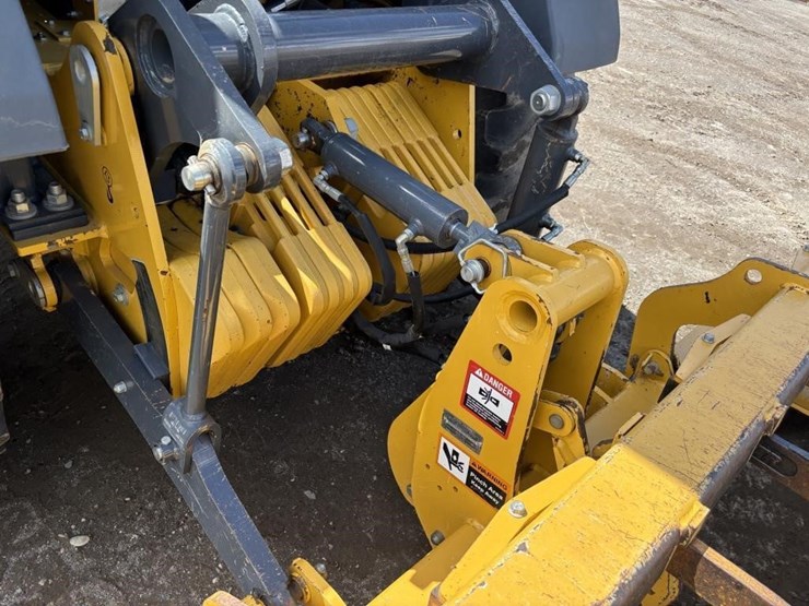 deere-210lep-image-23