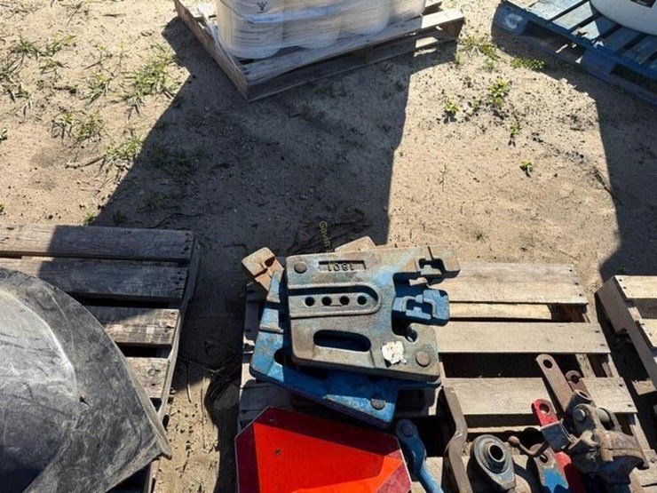 ford-tractor-image-3