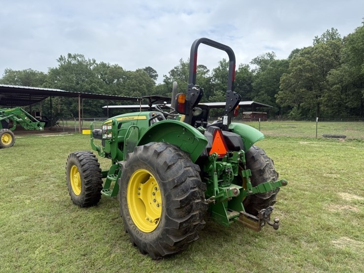 2020-john-deere-5075e-image-7