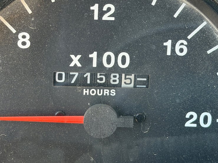 1995-mack-cl713-image-49