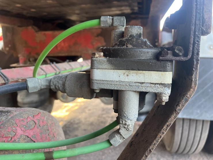 #1704-•-2006-abs-rc5-live-bottom-trailer-image-53