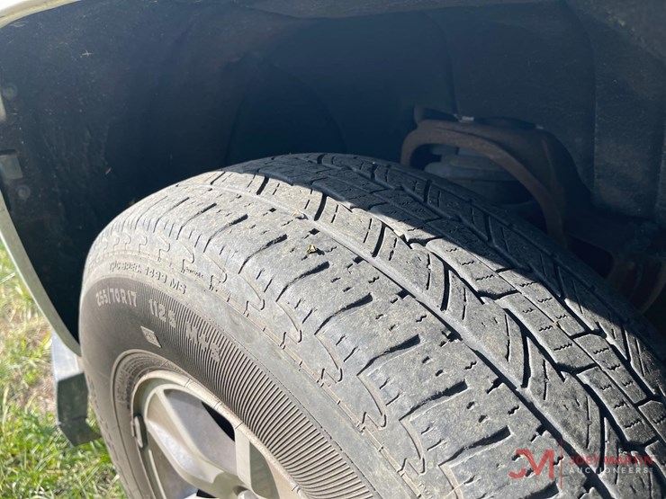 2018-chevrolet-silverado-1500-lt-image-7