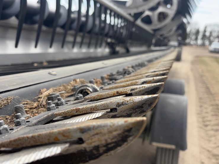 2024-mac-don-fd240-image-15