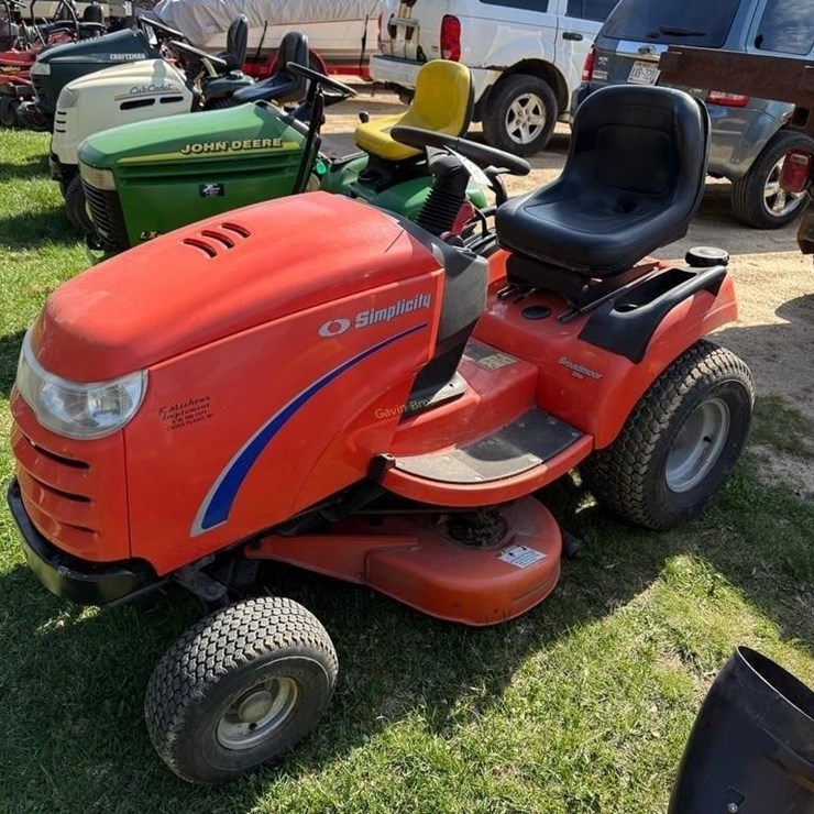 SIMPLICITY BROADMOOR