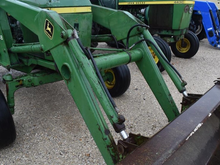 john-deere-4030-image-2