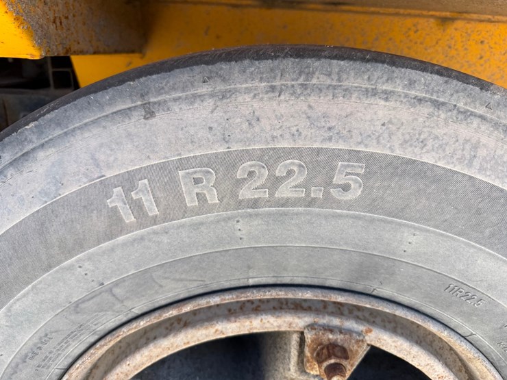 1995-mack-cl713-image-70