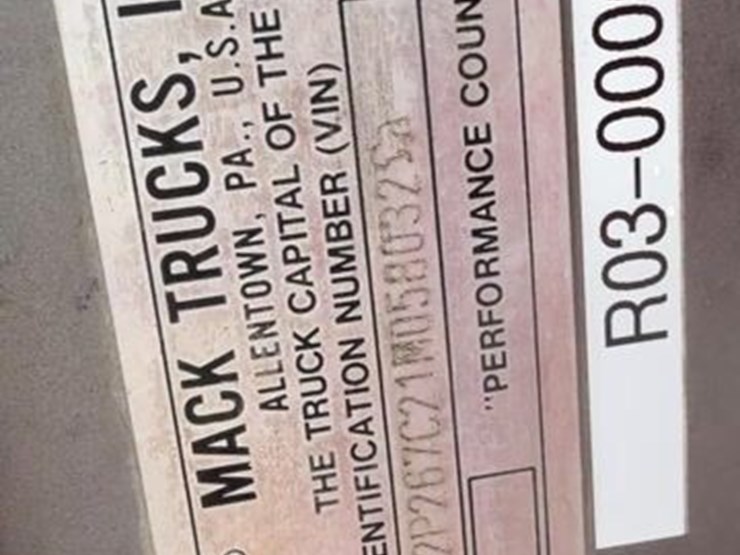 1999-mack-ch613-image-26