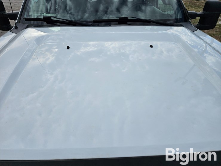 2012-ford-f550-xl-image-12