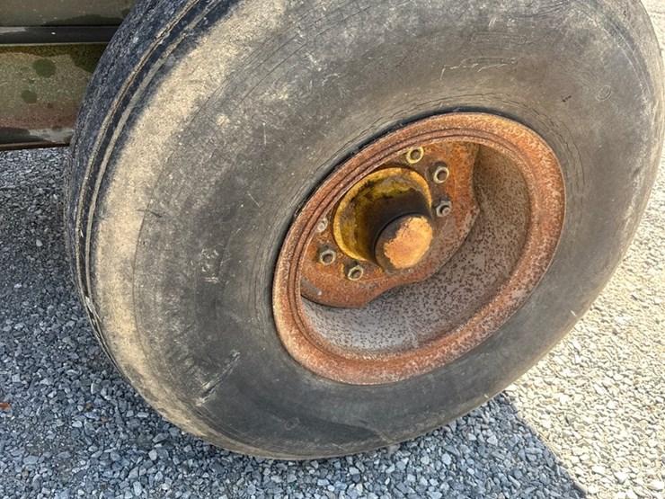 john-deere-1210a-image-6