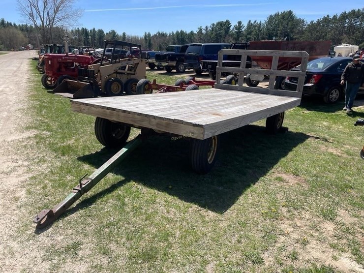 flat-rack-wagon-w/john-deere-gear-image-1