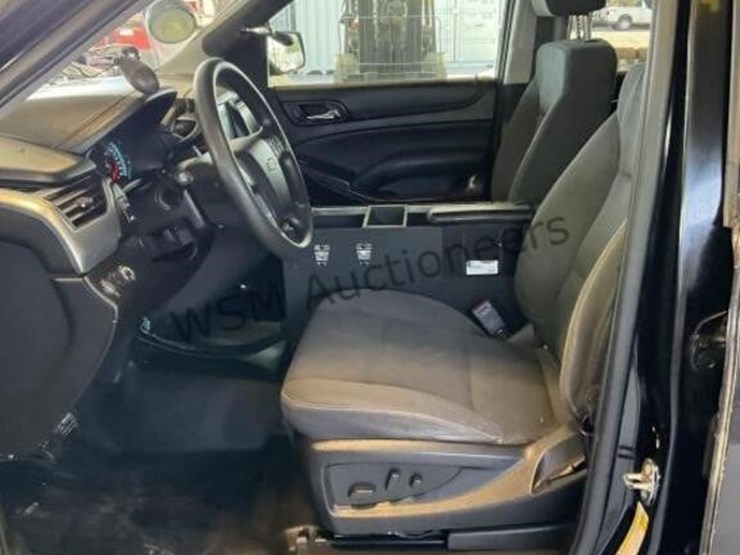 2019-chevrolet-tahoe-image-21