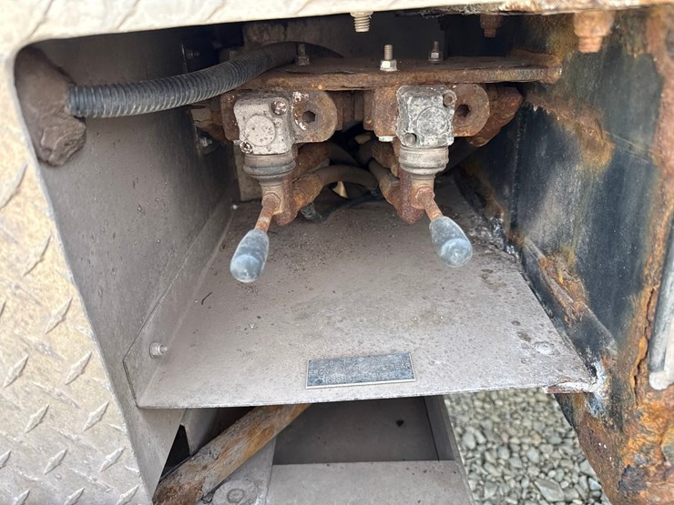 international-4400-sba-image-29