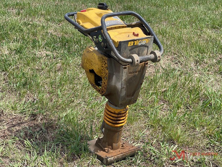 2017-bomag-bt60-image-1