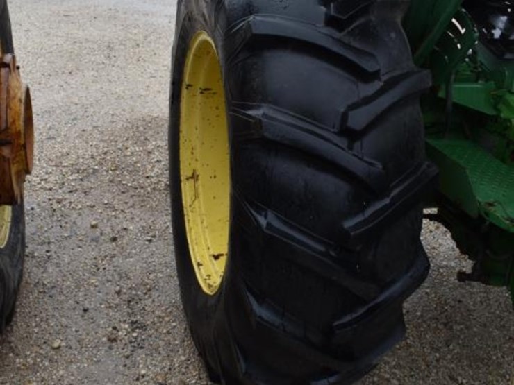 john-deere-2750-image-4