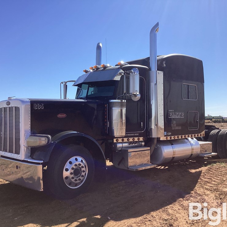 2008 PETERBILT 389