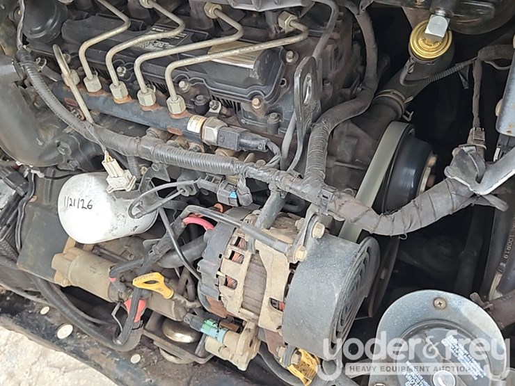 2015-bobcat-t630-image-24