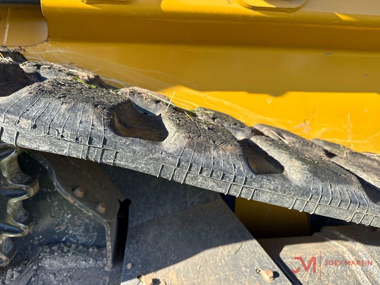 2023-deere-333g-image-16