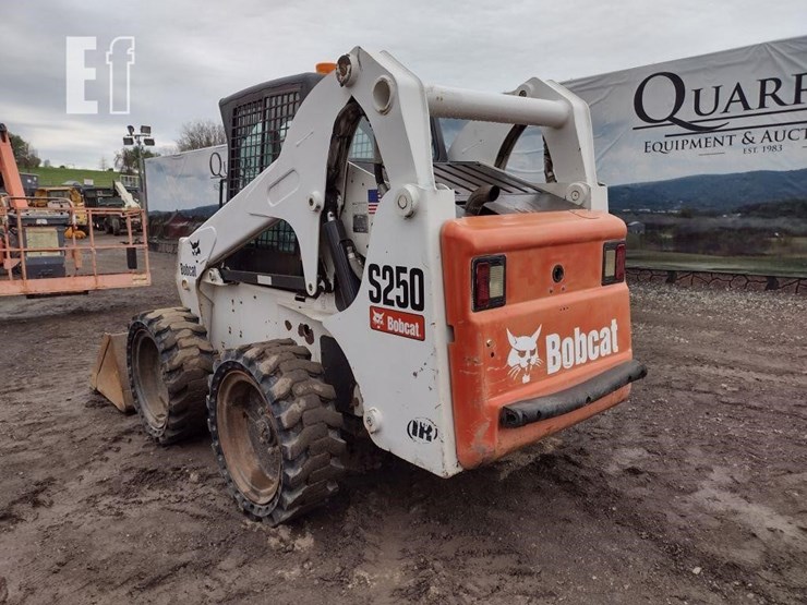 2002-bobcat-s250-image-25