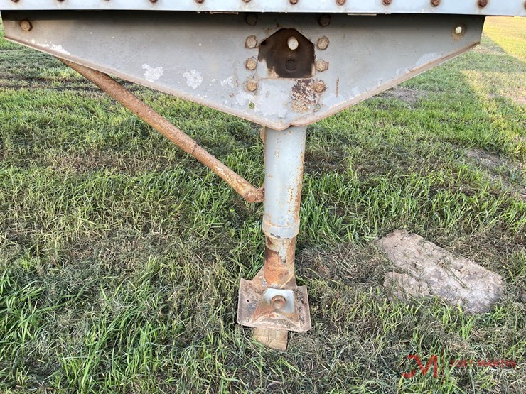 1990-strick-trailer-image-16