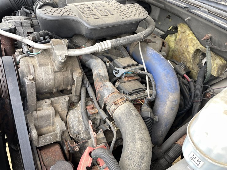 2003-gmc-sierra-2500-image-29