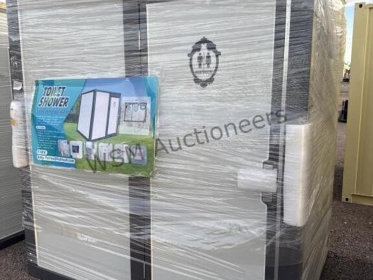 mobile-toilet-unit-image-6