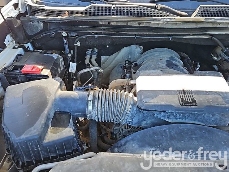 2022-chevrolet-2500hd-image-19