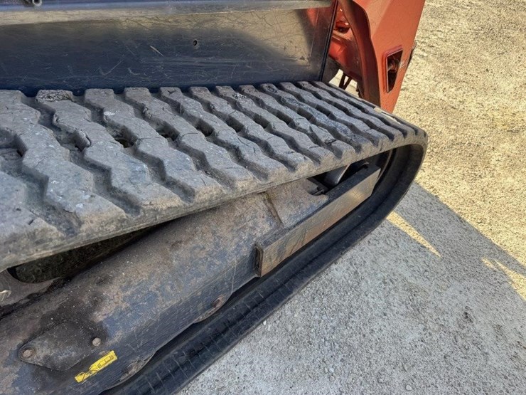 2015-kubota-svl75-2-image-7