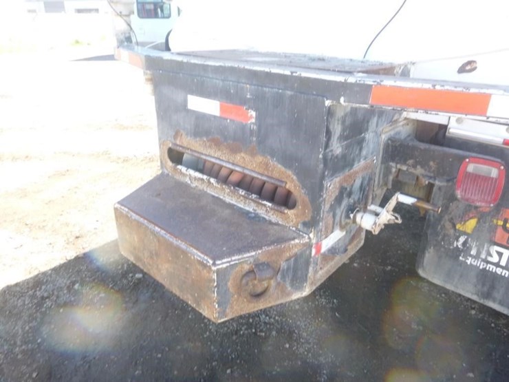 2015-ford-f750-image-9