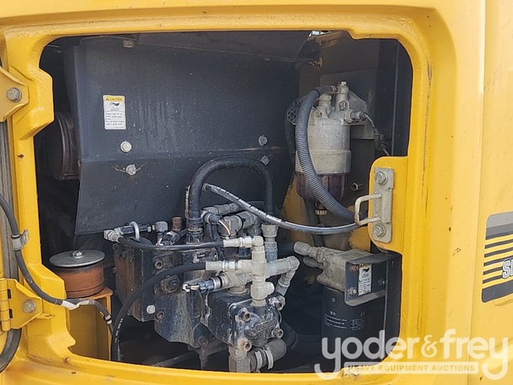 2016-kobelco-sk85cs-3e-image-31