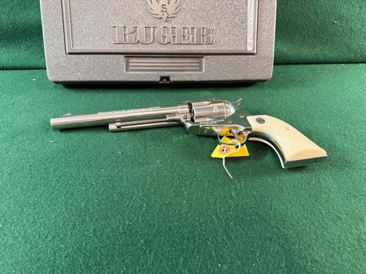 ruger-vaquero-44-mag-revolver-image-9