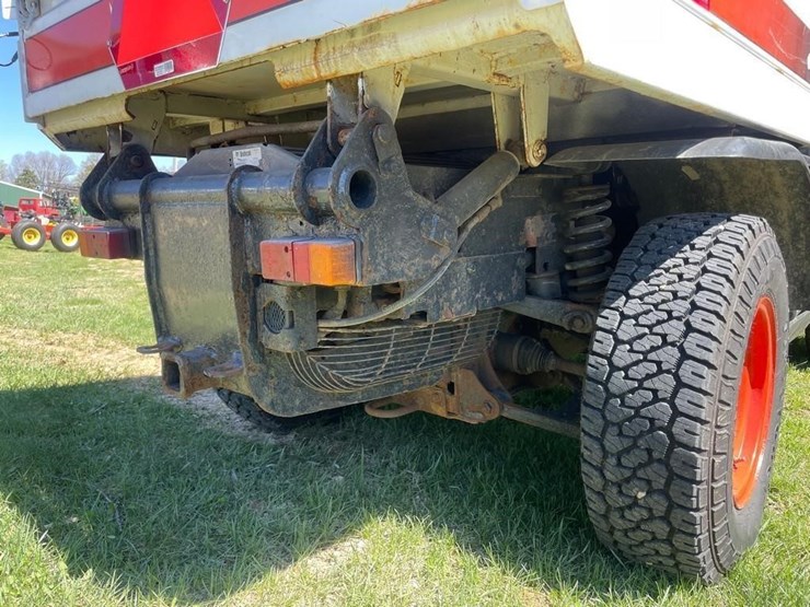 2014-bobcat-toolcat-5600-image-9