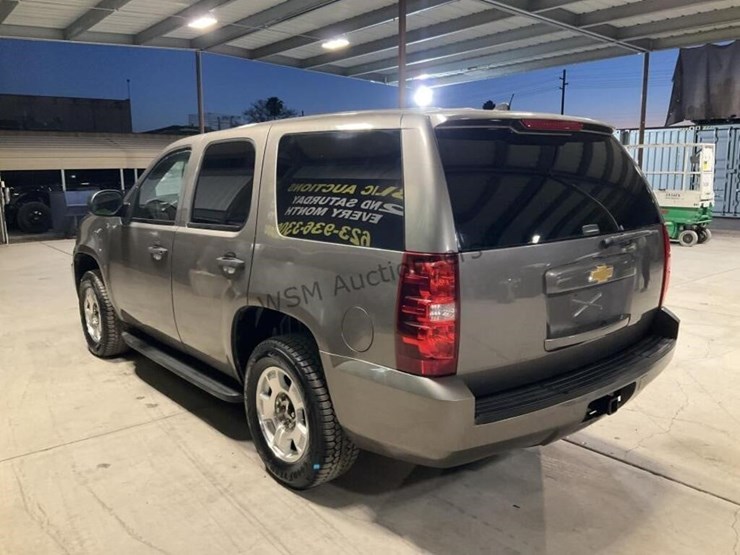 2012-chevrolet-tahoe-image-5