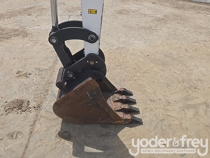 2021-bobcat-e35-image-26